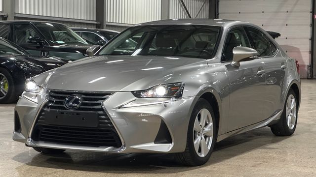 Lexus IS 300 300h Luxury Line Automatik