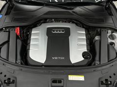Fahrzeugabbildung Audi A8 4.2 TDI clean diesel quattro Keyless Matrix