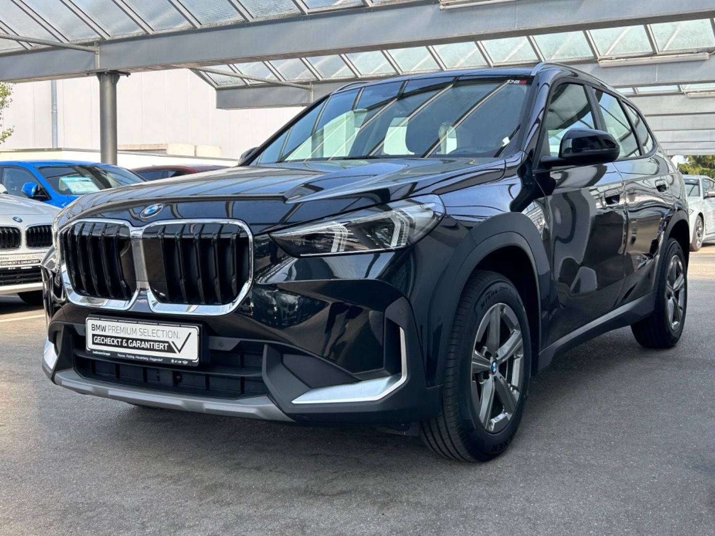 Fahrzeugabbildung BMW X1 sDrive18i DKG AHK/RFK GARANTIE bis 08/2028