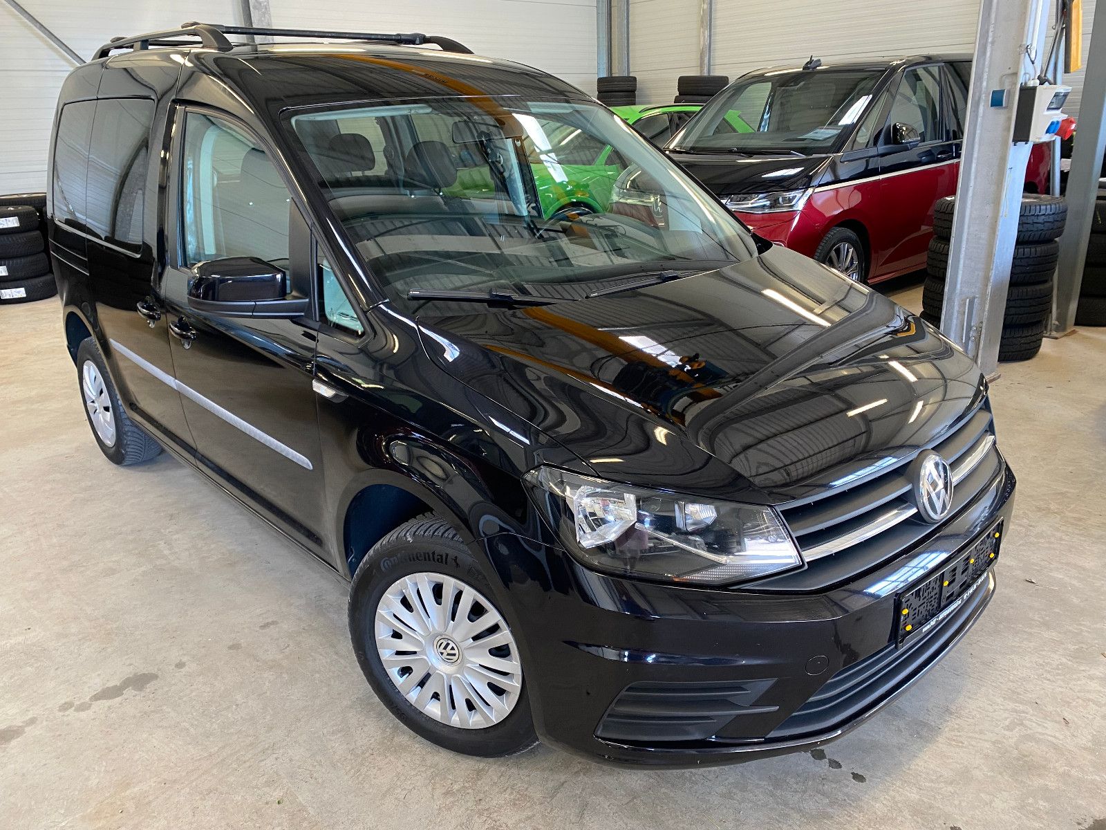 Fahrzeugabbildung Volkswagen Caddy 2.0 TDI Klimaautomatik PDC SHZ Tempomat
