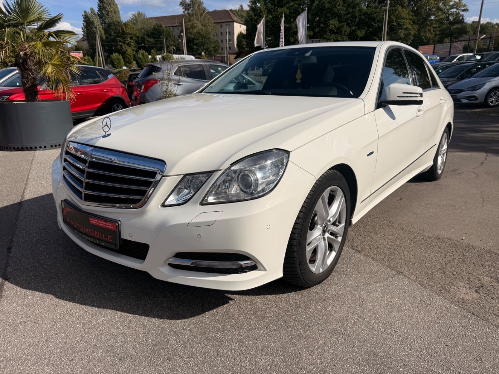 Mercedes-Benz E 200