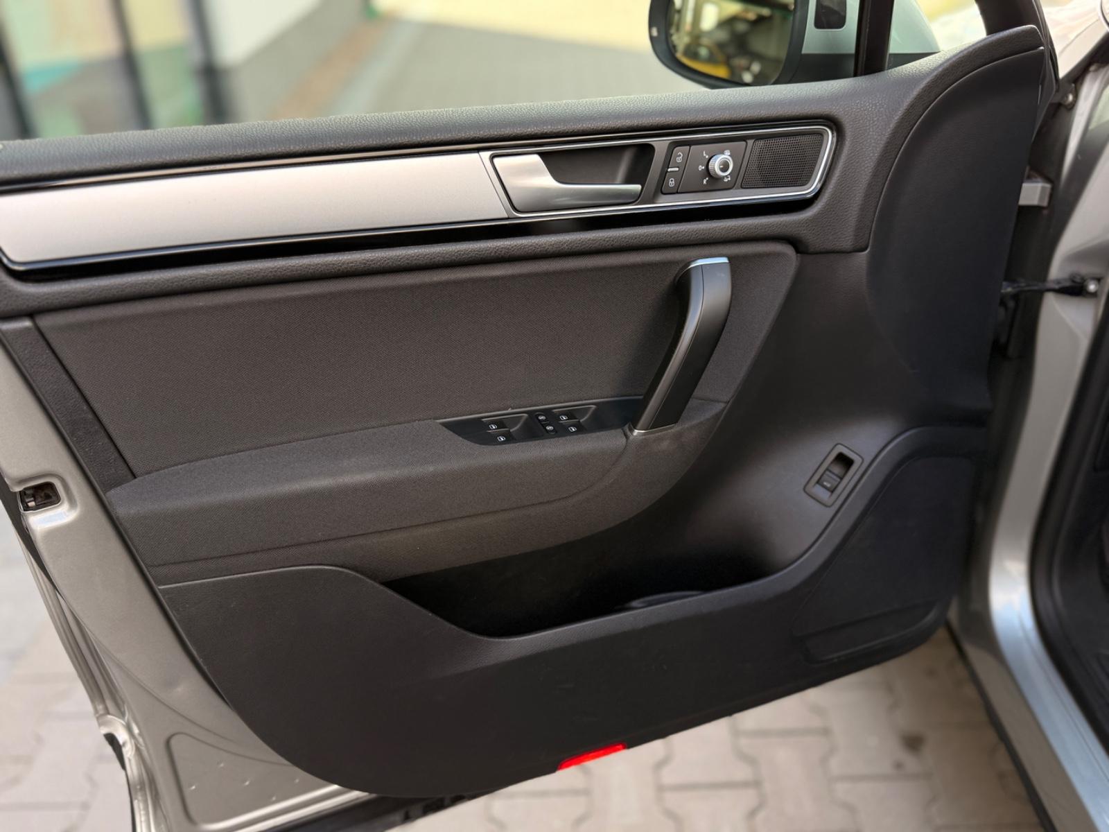 VOLKSWAGEN TOUAREG V6 3.0 TDI 262CH - 4 MOTION - BVA - HAYON ÉLECTRIQUE