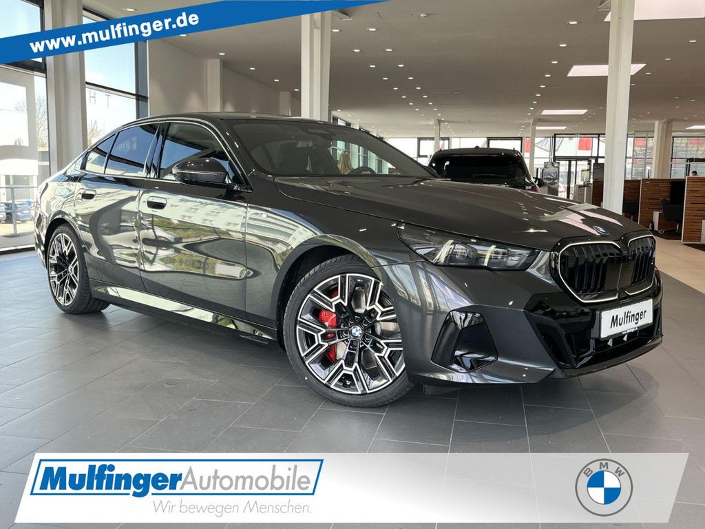BMW i5 eDrive40 Pano. SurView. M Sport Pro AHK Navi