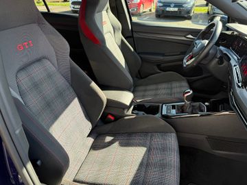 Volkswagen Golf VIII GTI+LED+AppC+LkHz+ACC+VirtualC++