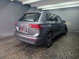 Volkswagen Tiguan 1,4 TSI SOUND, ACC, PANO, DSG, LED, R-KAM - Volkswagen Tiguan SOUND mit Benzin-Antrieb