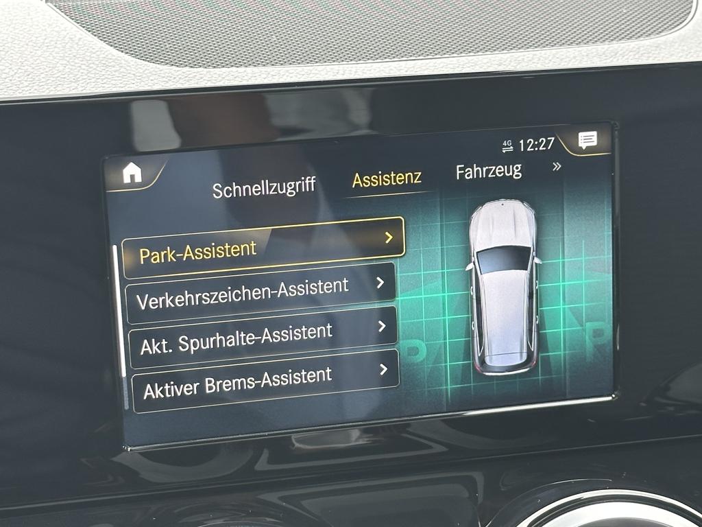 Mercedes-Benz GLB 180