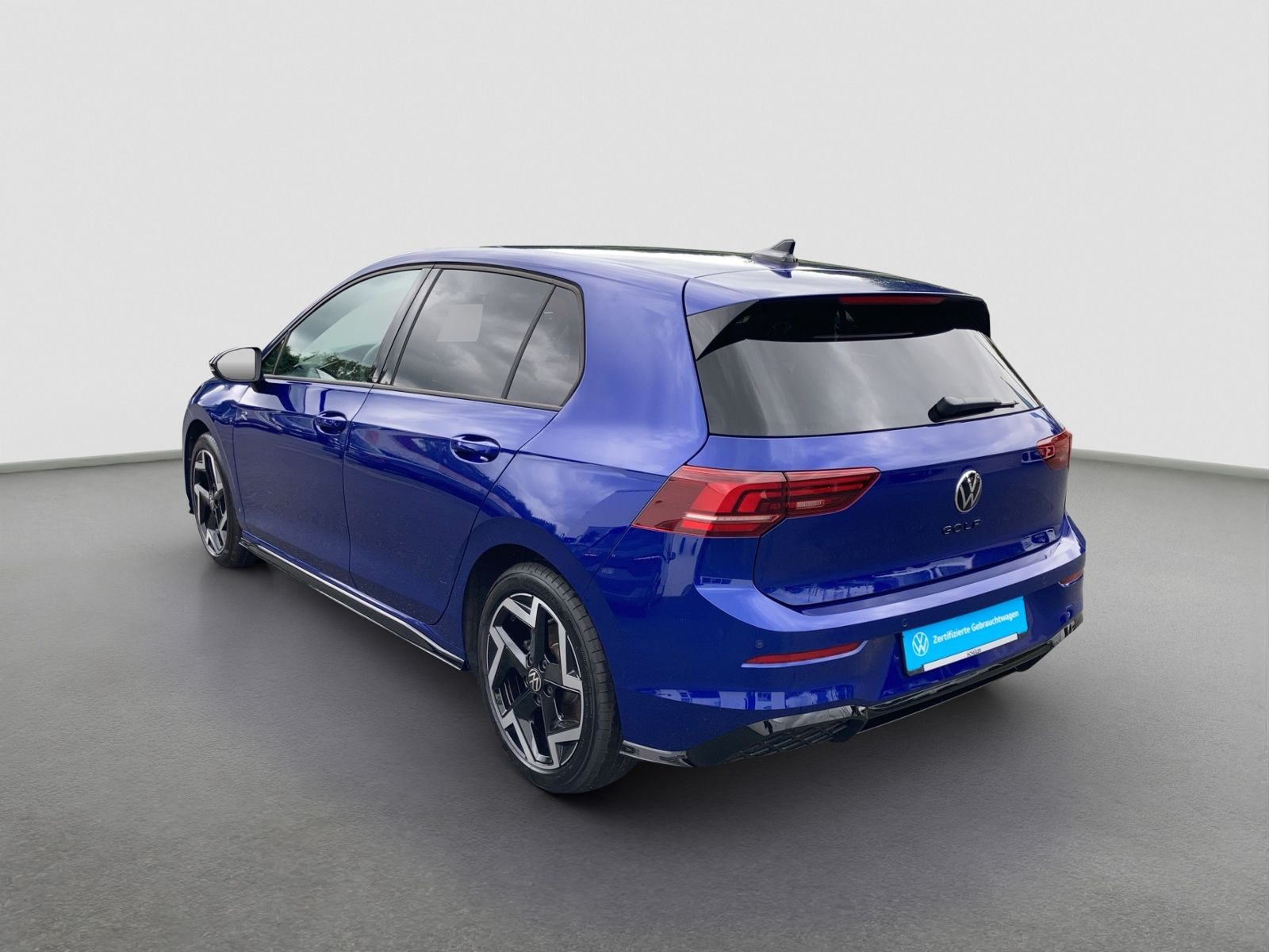 Volkswagen Golf VIII 1.5 TSI R-Line STHZ AREA VIEW BLACK S foto 5