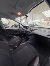 Peugeot 208 1.0 VTi Active*TEMPOMAT*KLIMA*TÜV 2027 - Peugeot 208 in Saarbrücken