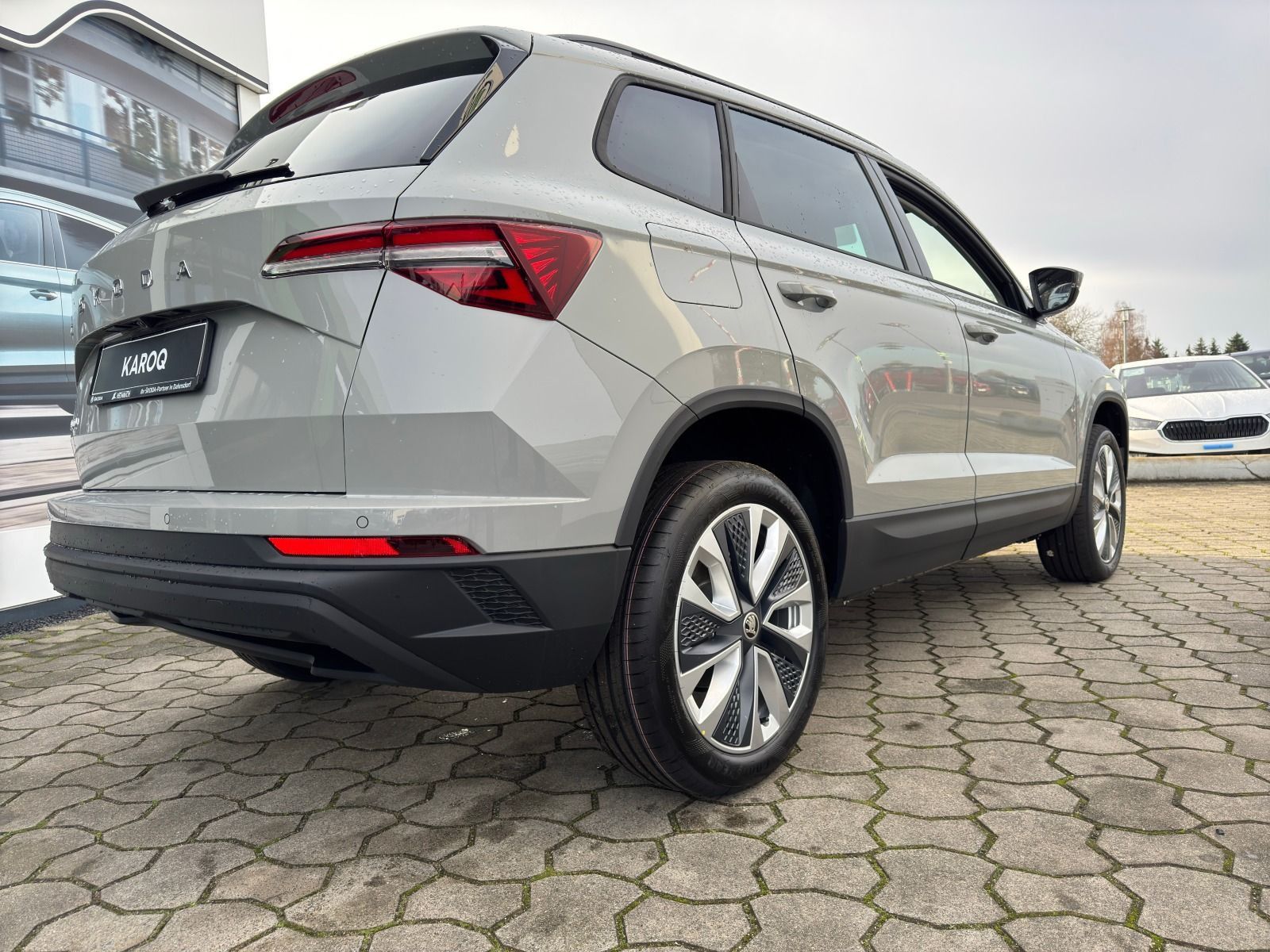 Fahrzeugabbildung SKODA Karoq 1.5 TSI DSG*RFK*NAV*Matrix*ACC*eHeck