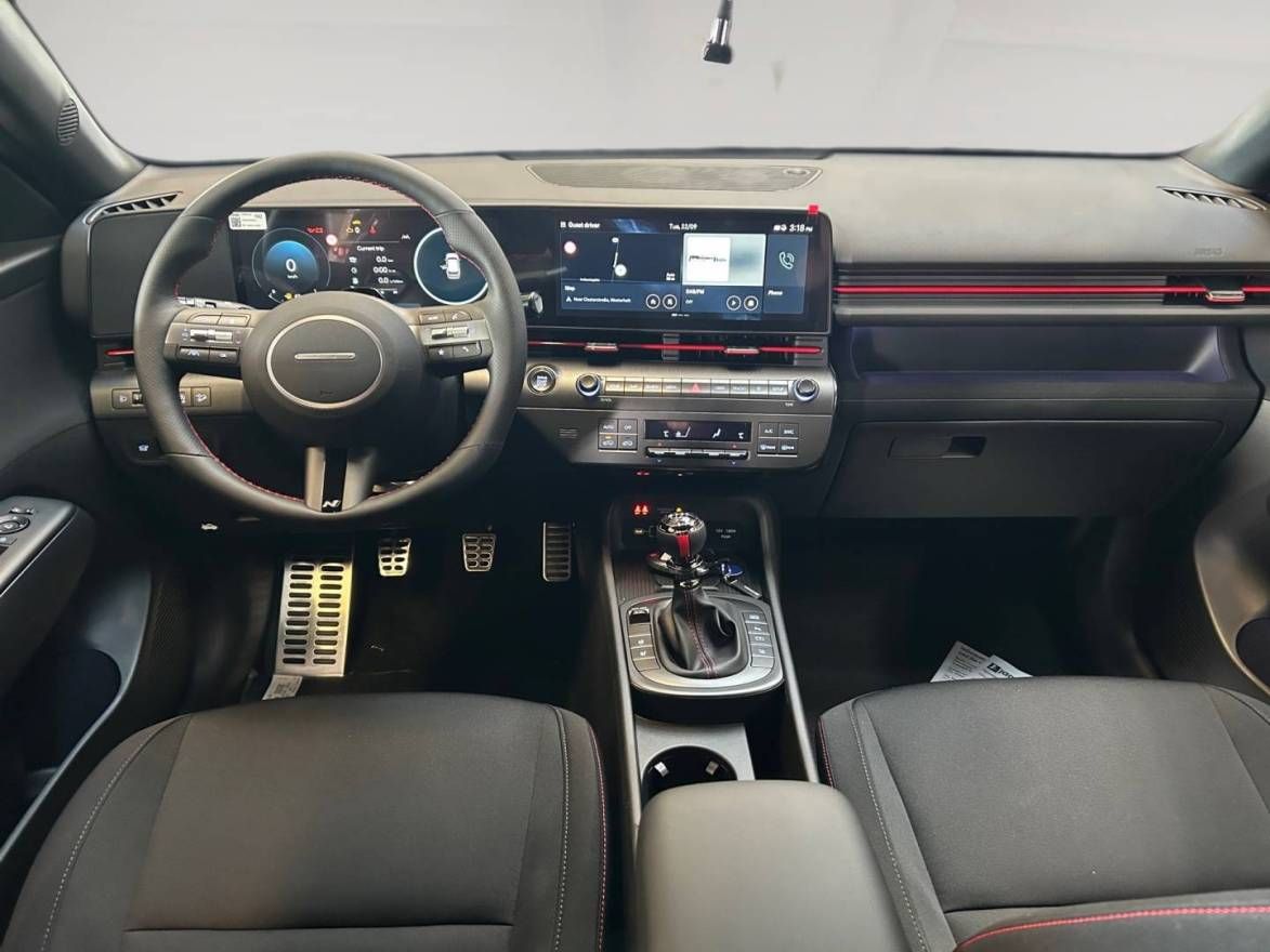 Fahrzeugabbildung Hyundai KONA (MY27) 1.6 T-GDI(150 PS) 6-MT N Line Elektr
