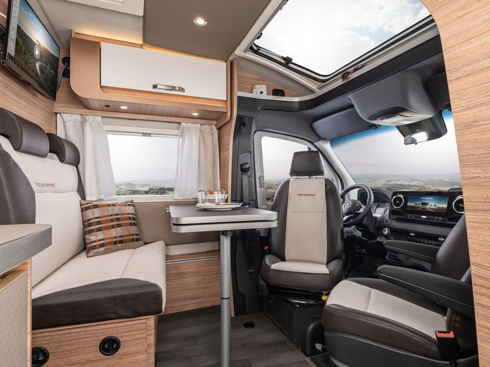Fahrzeugabbildung Weinsberg CaraCompact MB EDITION PEPPER 640 MEG AHK WINTER