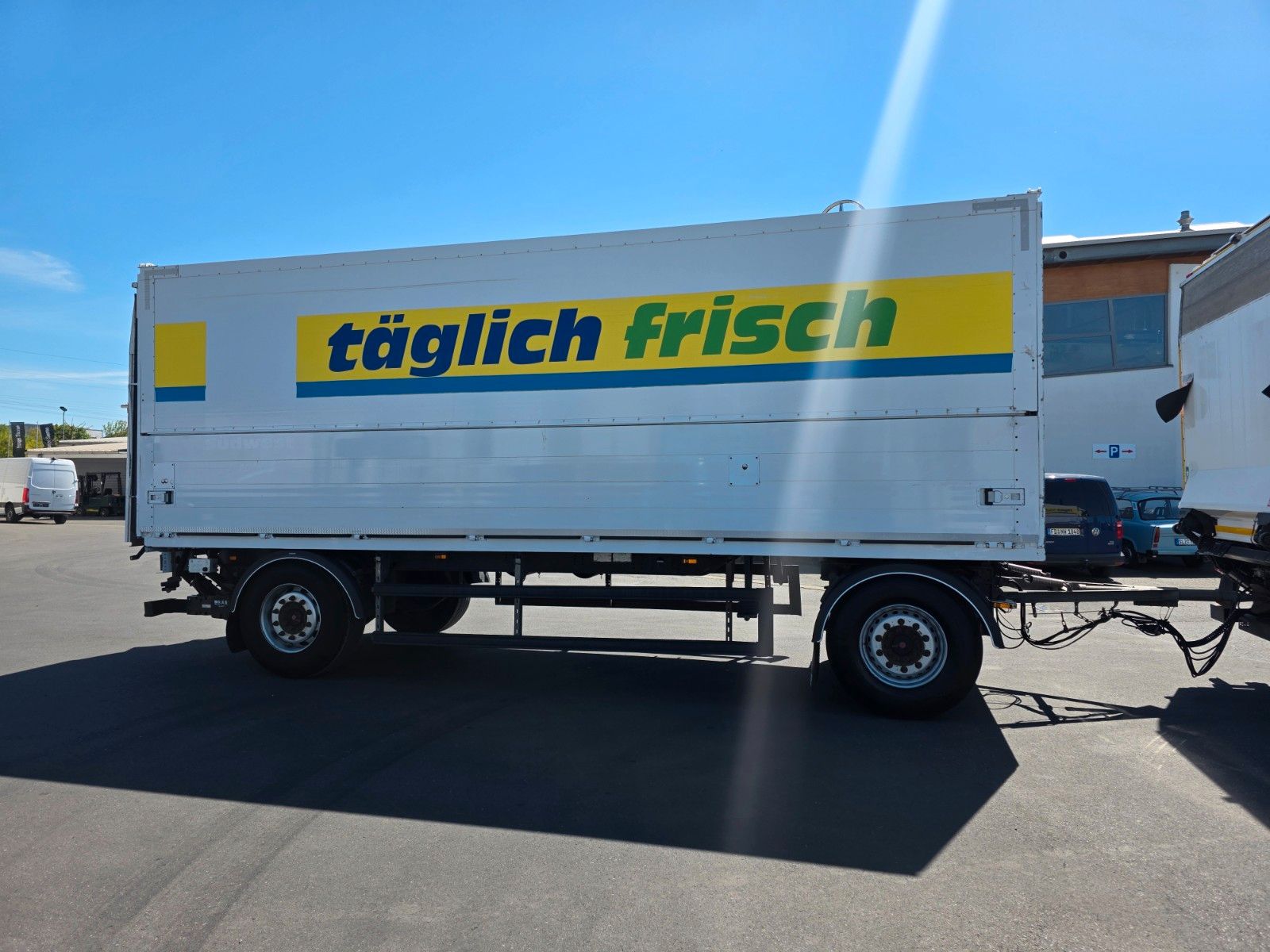 Fahrzeugabbildung Andere Ewers PRASQ18 Schwenkwand SAF LBW Bär 2.500kg