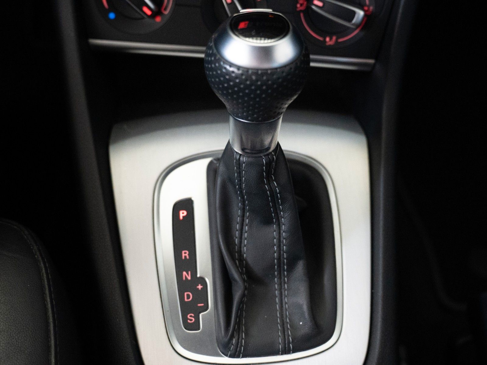 Fahrzeugabbildung Audi Q3 2.0 TFSI quattro AUTOM./ALLRAD/SITZHEIZUNG