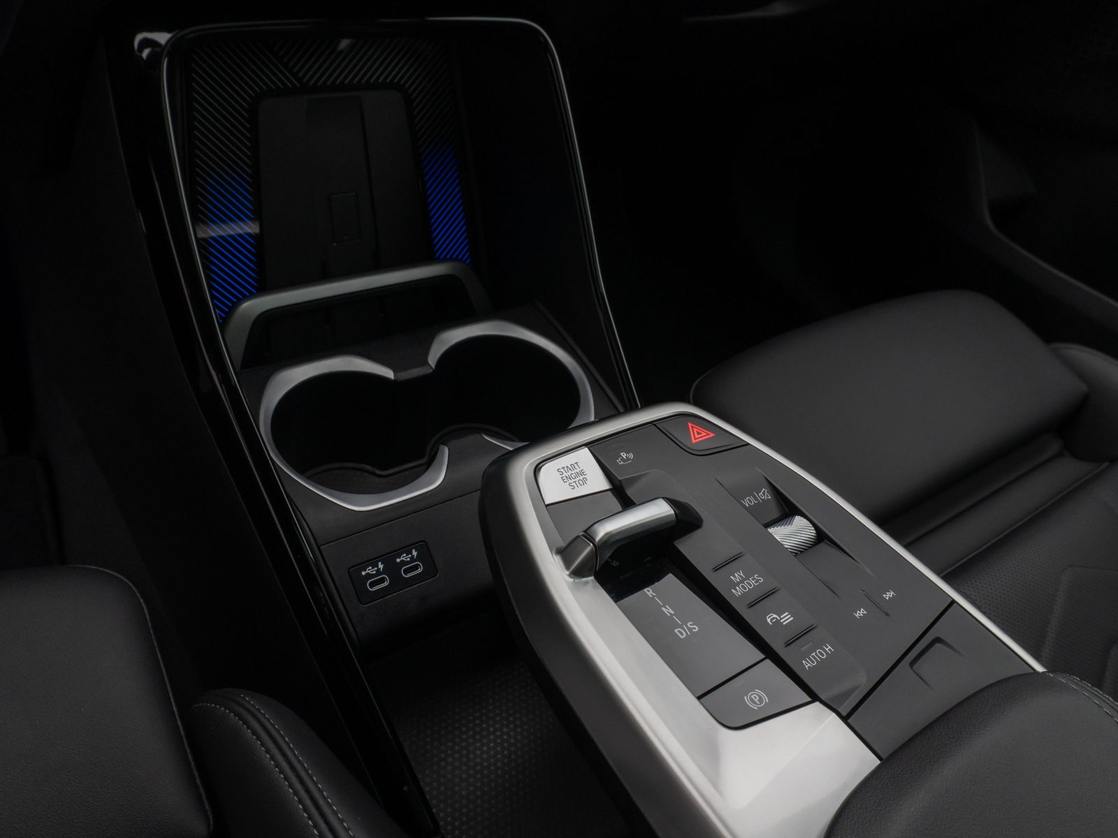 Fahrzeugabbildung BMW X1 xD23d M Sport Panorama Kamera DAB H/K Komfort