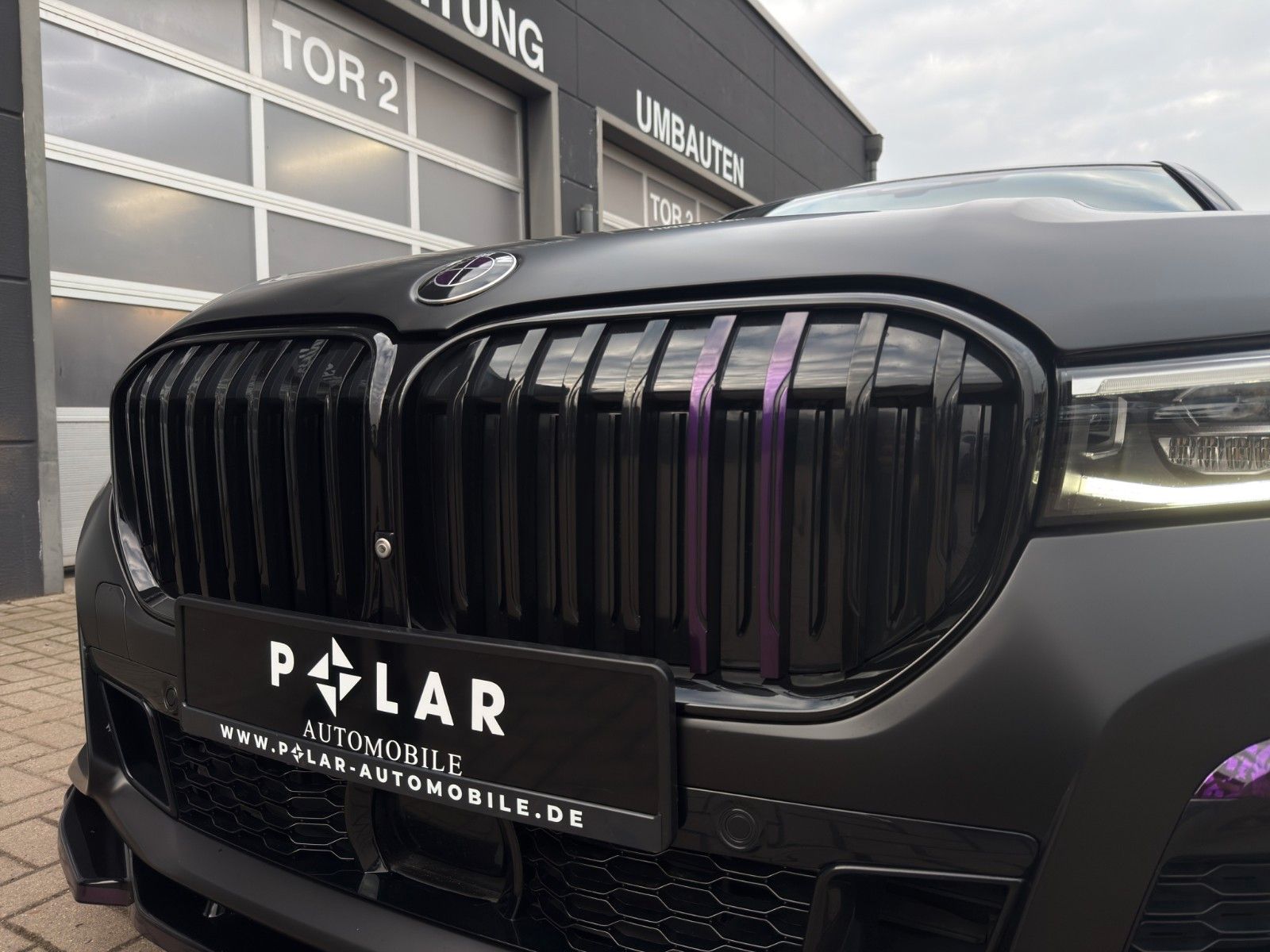 Fahrzeugabbildung BMW 750Li xDrive *M-Sport*H&K*Skylounge*HUD*Masssage