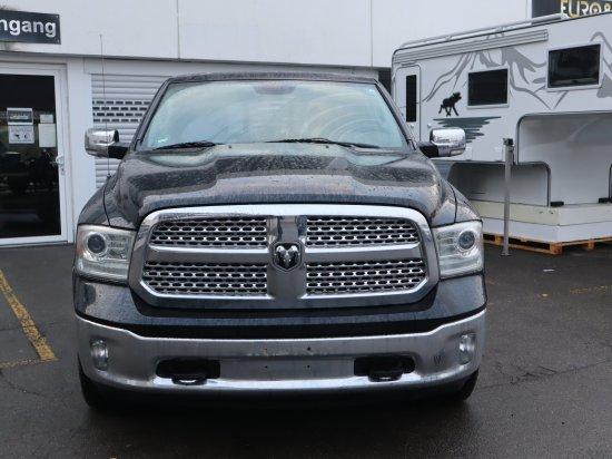 Dodge RAM 5,7ltr Hemi Laramie NAP Quad Cab 4x4 LPG Lee