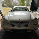 Mercedes-Benz Mercedes Benz C 220 CDI 182.000km Bj 2001 AHK - Mercedes-Benz C 220 aus 2001: Cdi