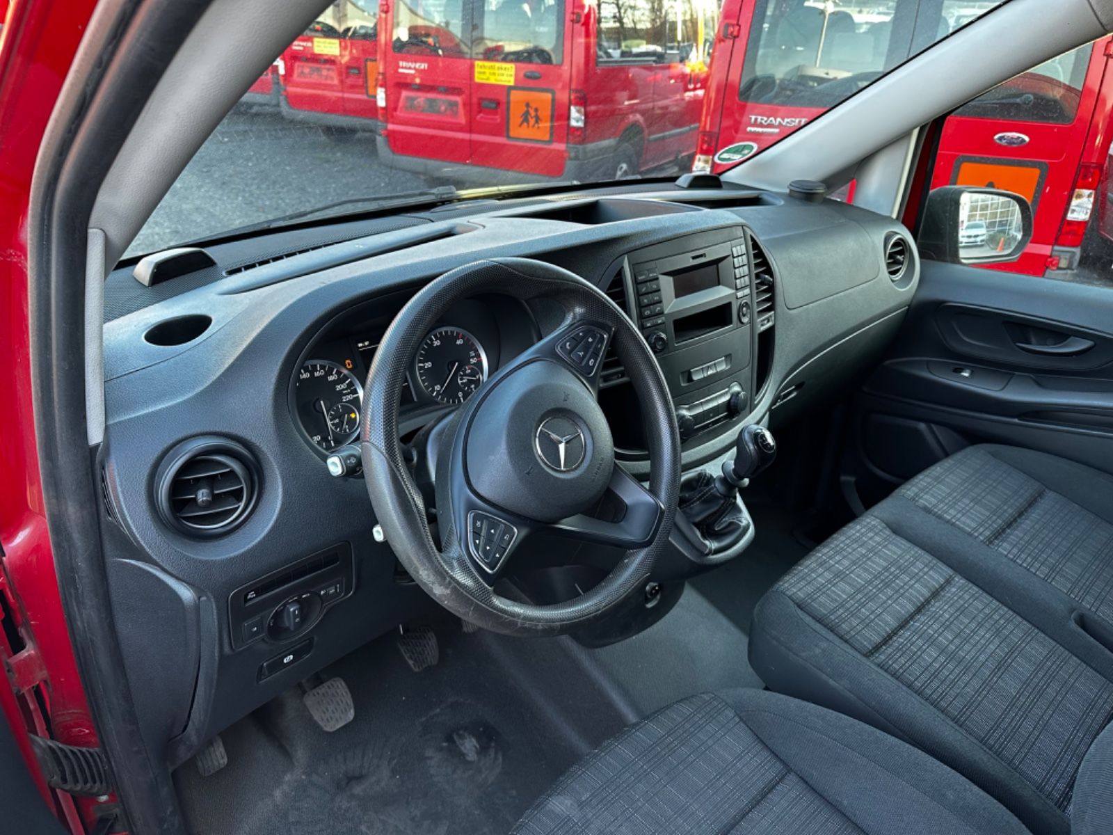 Fahrzeugabbildung Mercedes-Benz Vito Kasten 111 CDI  lang Klima Werkstattausstat