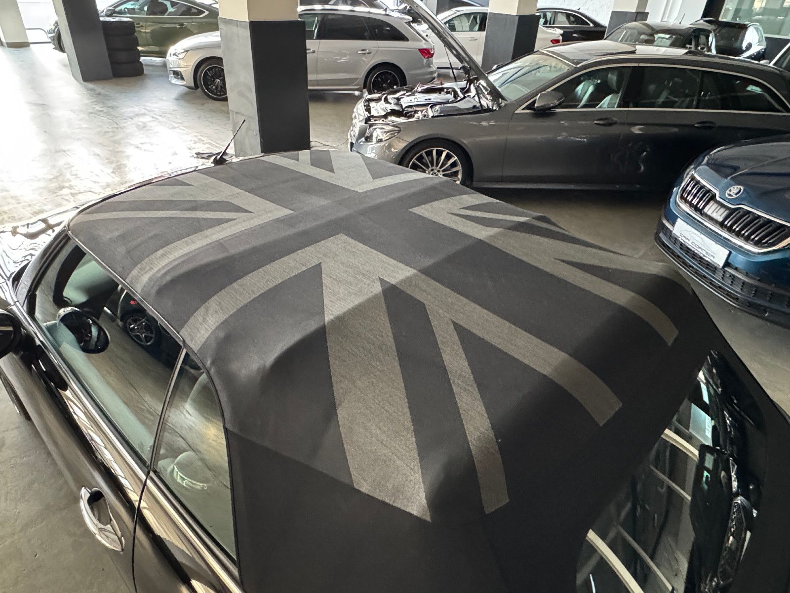 Fahrzeugabbildung MINI Cooper S Cabrio NAVI PROF LED LEDER ASSISTENZ+