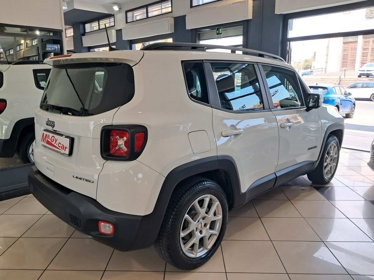 Jeep Renegade 1.6 Mjt 130 cv Limited imagem 2