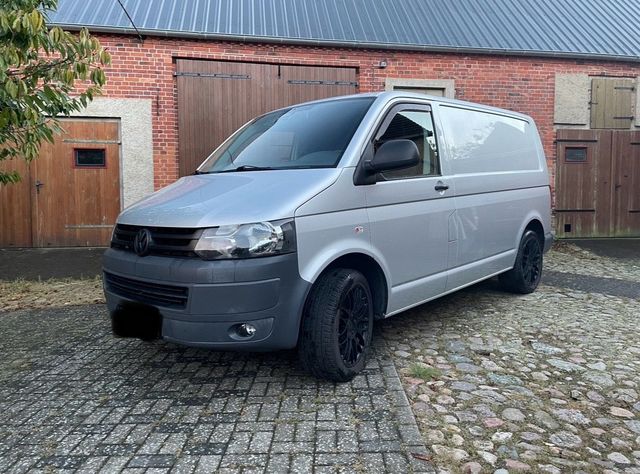 Volkswagen VW T5 Transporter Navi/Alufelgen mit Motor...