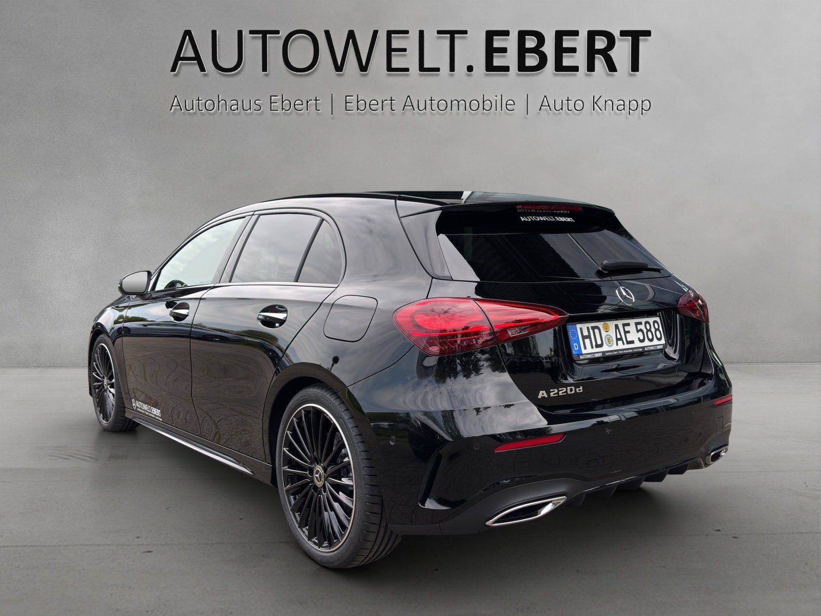 Fahrzeugabbildung Mercedes-Benz A 220 d AMG 360 Distr AHK DigiLight Pano Burme