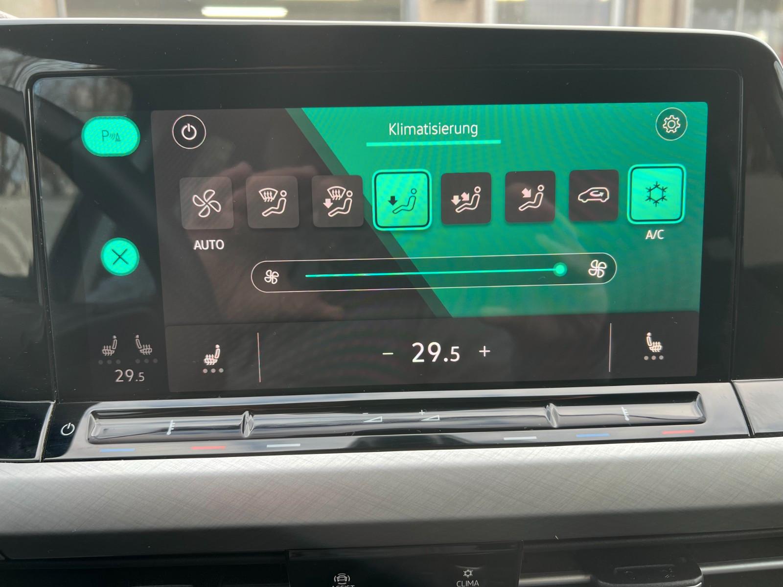 Volkswagen Golf VIII Variant Life, миниатюра 24