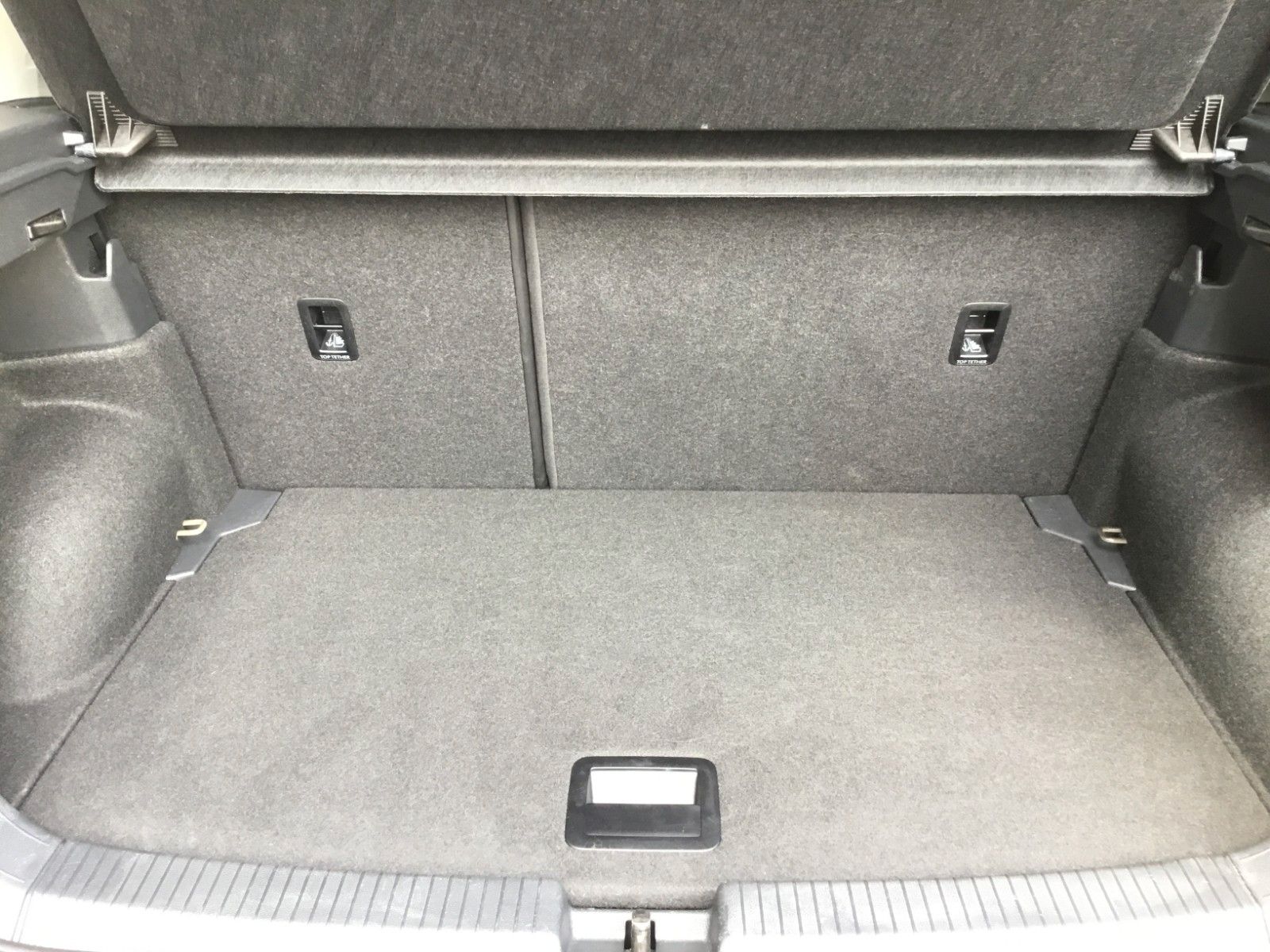 Fahrzeugabbildung Volkswagen T-Cross 1.5 TSI DSG GOAL+AHK+17"+ACC+Kamera