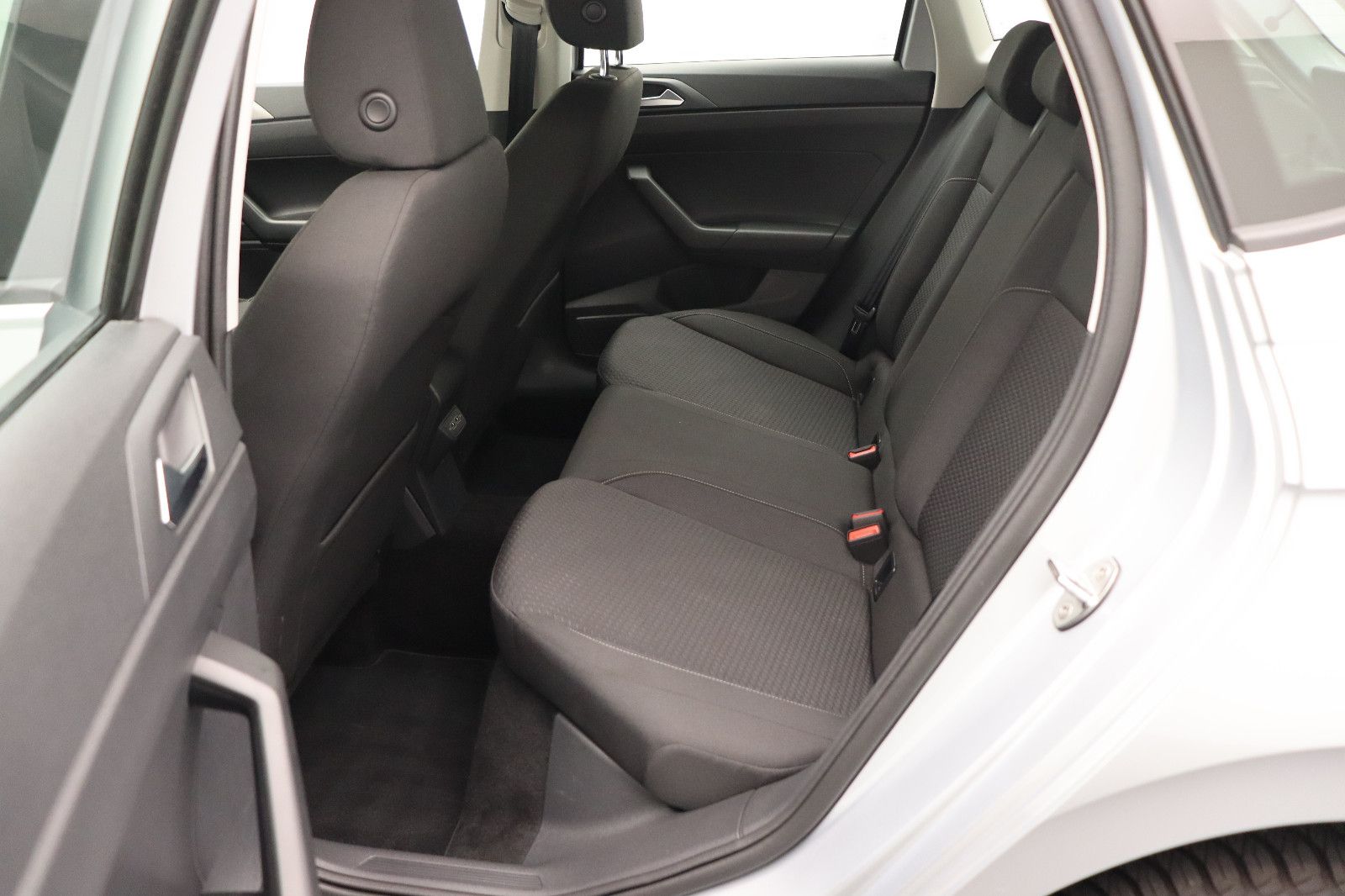 Fahrzeugabbildung Volkswagen Polo VI 1.0 Comfortline