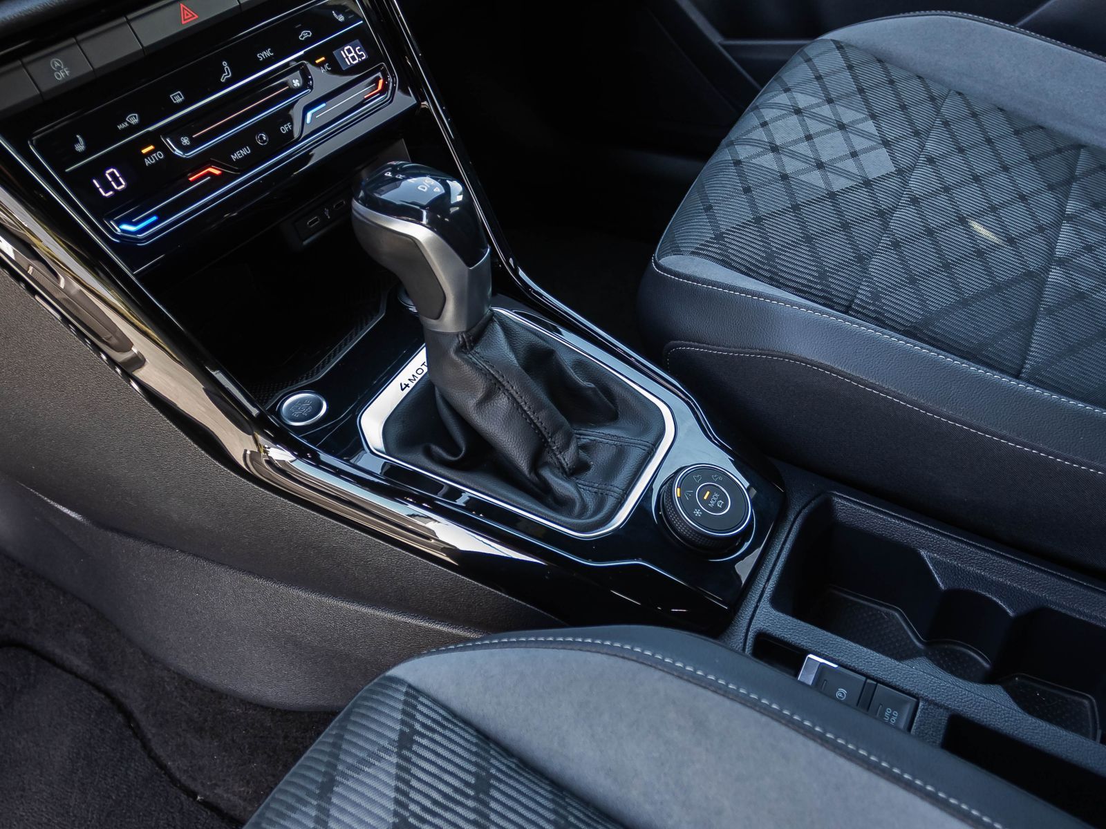 Volkswagen T-Roc - Bild 16