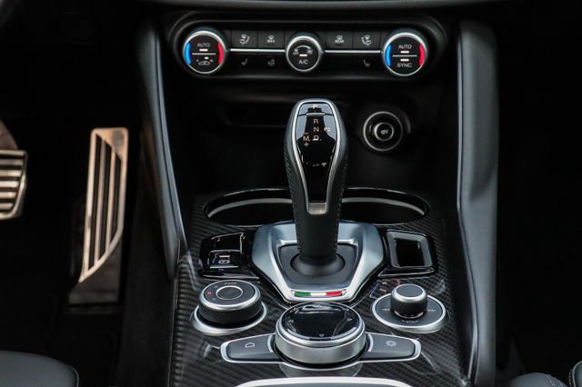 Fahrzeugabbildung Alfa Romeo Giulia 2.9 QV VERDE MONTREAL by Zeisberg Corse