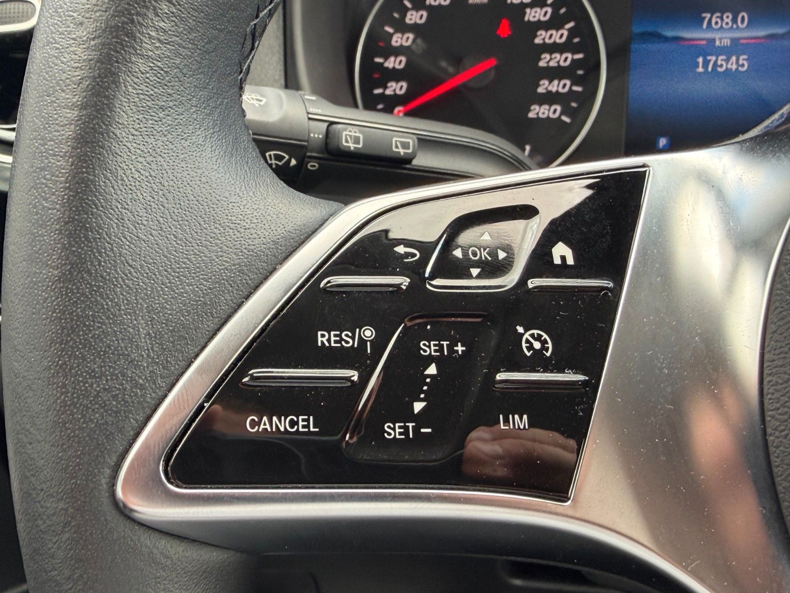 Fahrzeugabbildung Mercedes-Benz Vito 116 CDI 9G Tourer LED Kamera AHK2,5to
