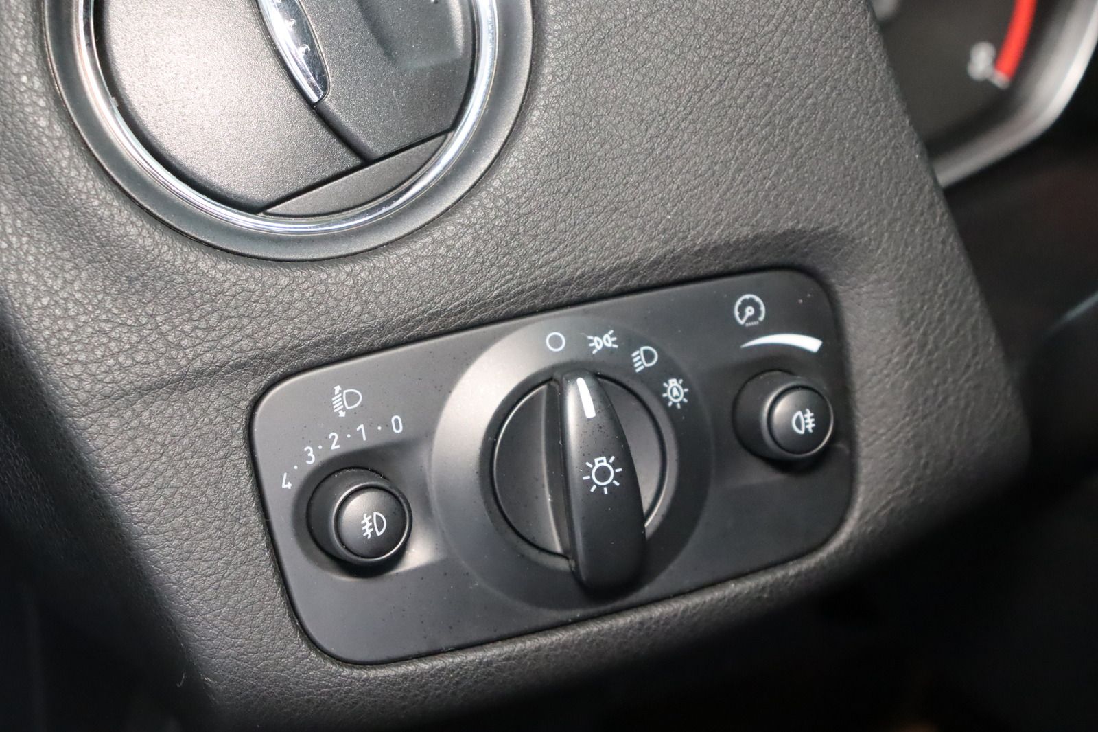 Fahrzeugabbildung Ford Mondeo Turnier 2.0 Ambiente * HU/AU neu