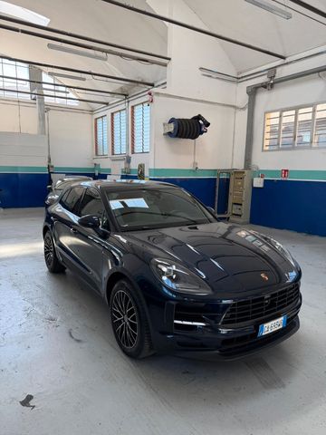 PORSCHE Porsche Macan 2.0