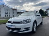 Volkswagen Golf VII Lim. Cup BMT*AUTOMATIK*NAVI*BLUETOOTH - mit Diesel-Antrieb: Kleinwagen, Bluetooth