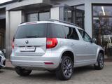 Skoda Yeti Drive 1.2 TSI Ambition *AHK* - silberne Skoda Yeti