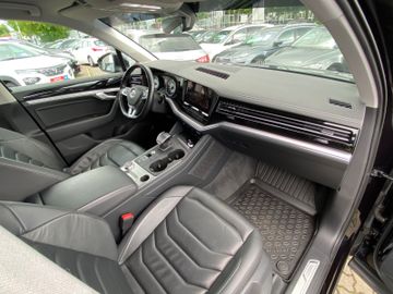 Volkswagen Touareg - 5