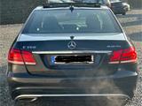 Mercedes-Benz E 350 Lim. BlueTec 4Matic AMG-PAKET PANO DISTRO - Mercedes-Benz E 350 aus 2013