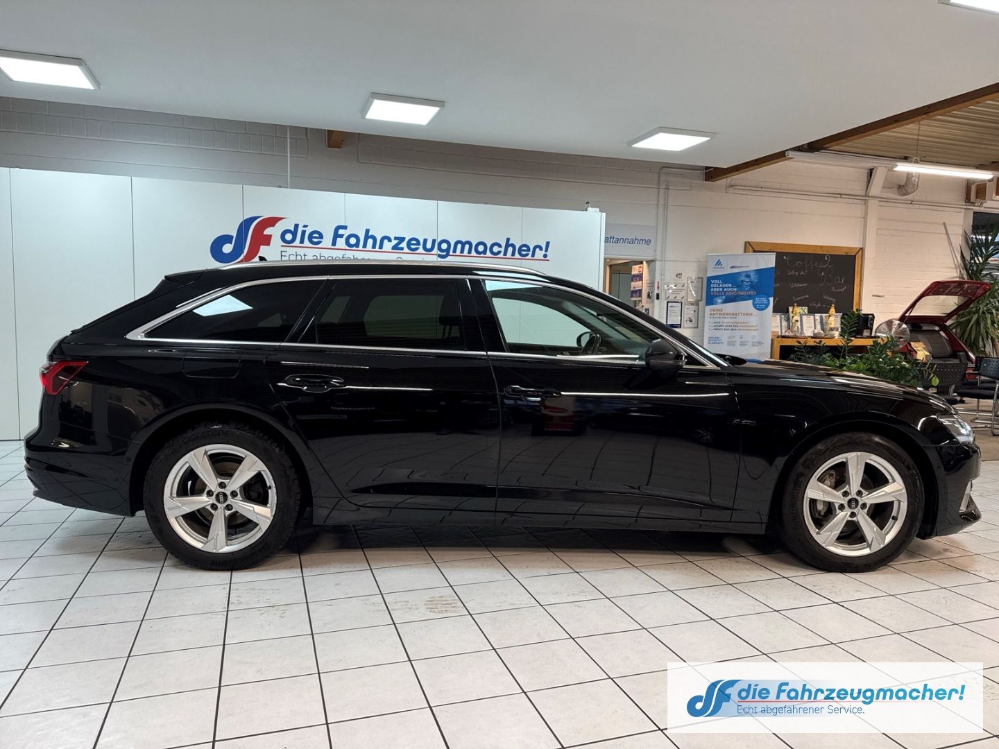 Fahrzeugabbildung Audi A6 Avant 35 TDI sport Navi Digitales Cockpit LED