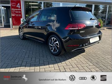 Volkswagen Golf - 8