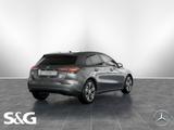 Mercedes-Benz A 200 CARPLAY+KAMERA+SPURHALTE+KEYLESS+LED+18" - Mercedes-Benz A 200 in Karlsruhe