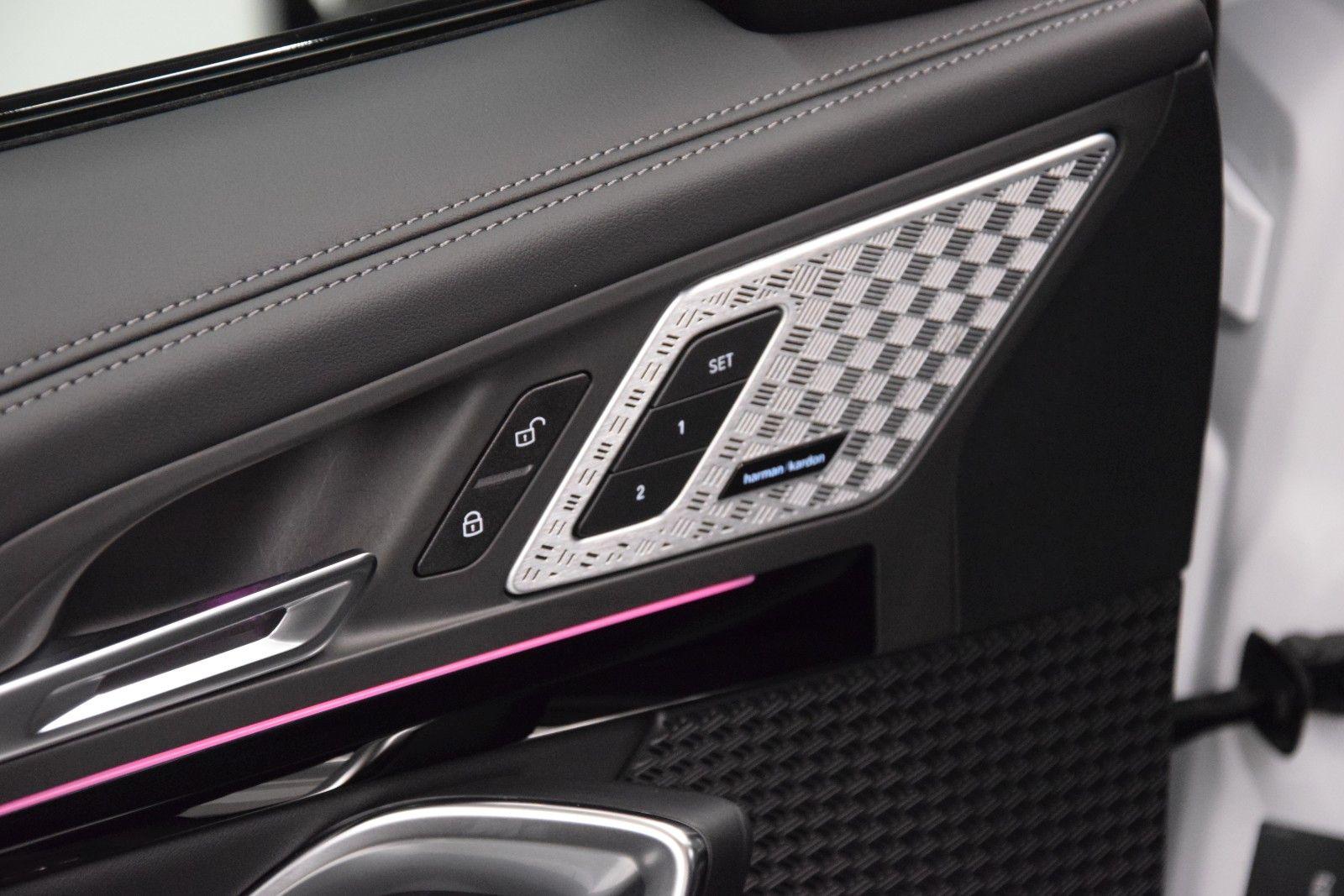 Fahrzeugabbildung BMW X1 20 i sDrive M Sport Leder Pano HuD h/k Memory