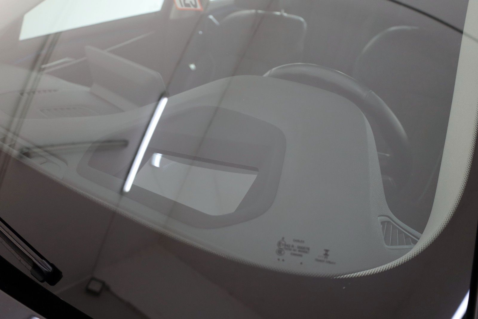 Fahrzeugabbildung BMW 530e xDrive Touring Leder,Navi,LED,HUD,Panorama