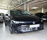 Volkswagen Golf VIII 1.5 TSI Life 18" LED APP C. ACC