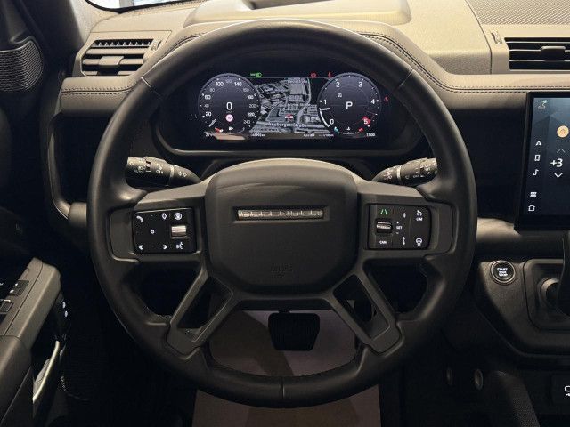 LAND-ROVER Defender 2023