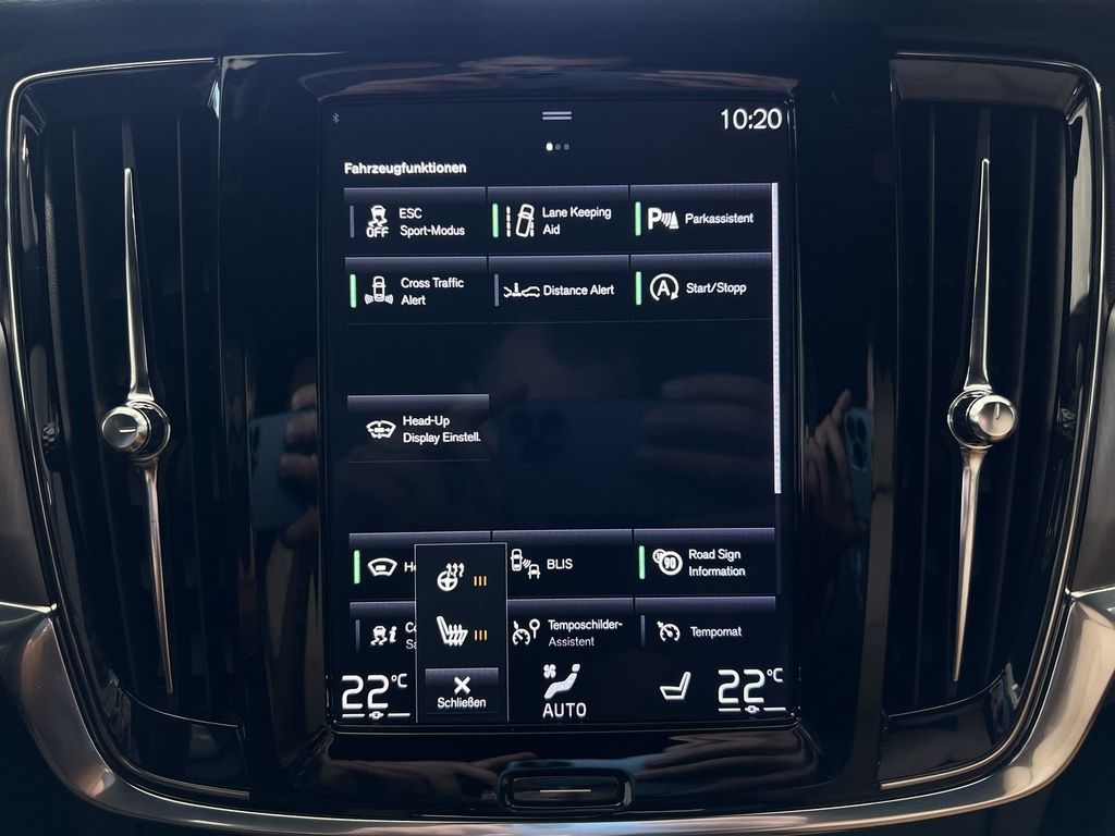 Volvo V90 T5 Momentum AHK *KEIN VERKAUF AN PRIVAT*
