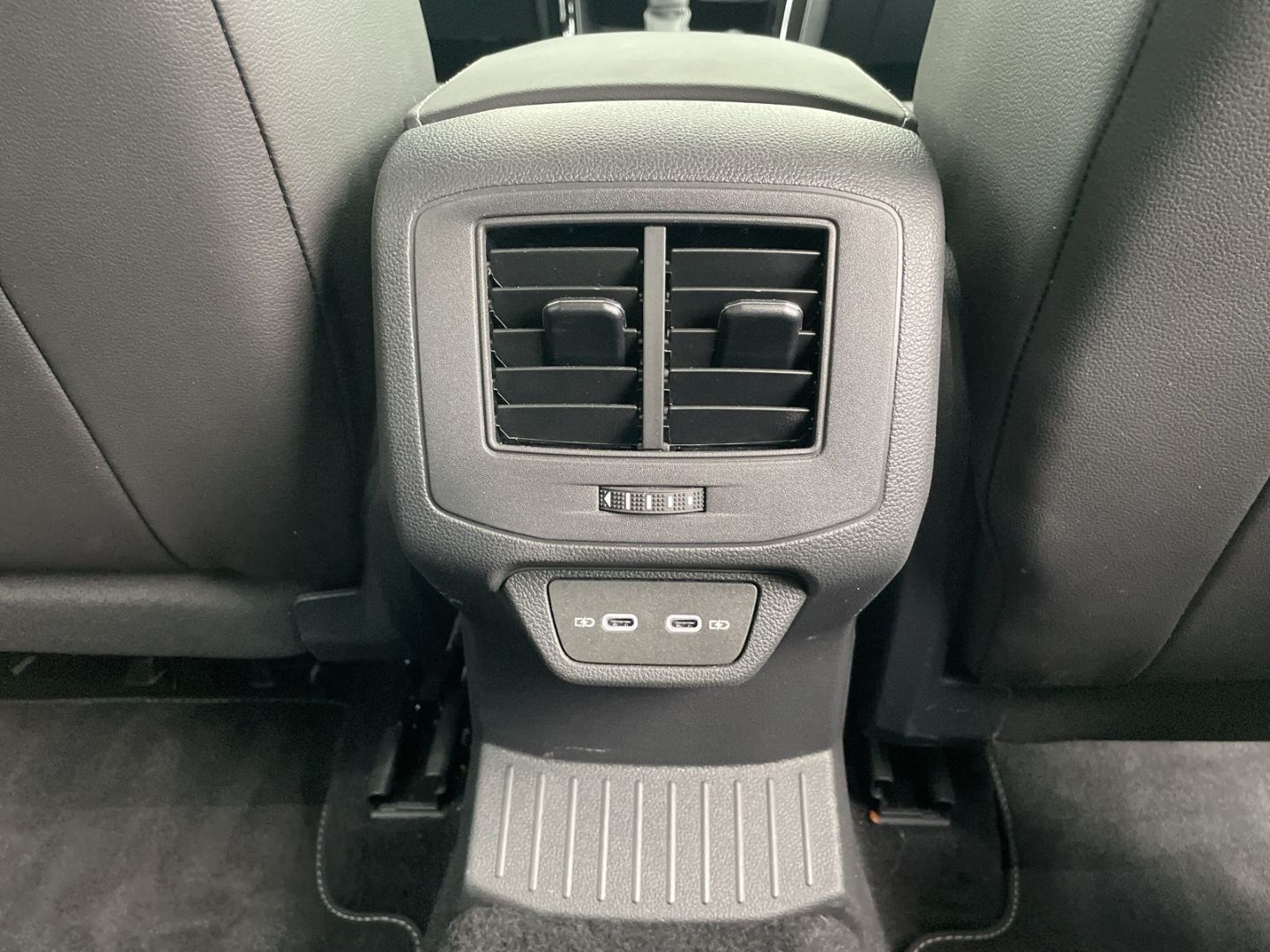 T-Roc 1.5 TSI DSG R-Line Black Style AHK/Kamera