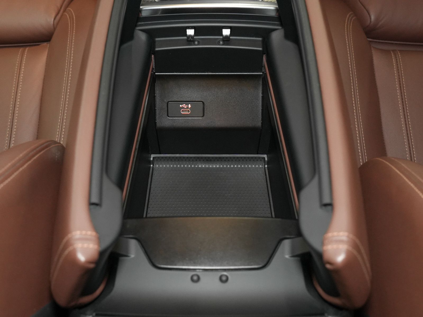 Fahrzeugabbildung BMW X6 M-Sport - 21"Y-M|LiveCockpitPro|Vernasca|360°