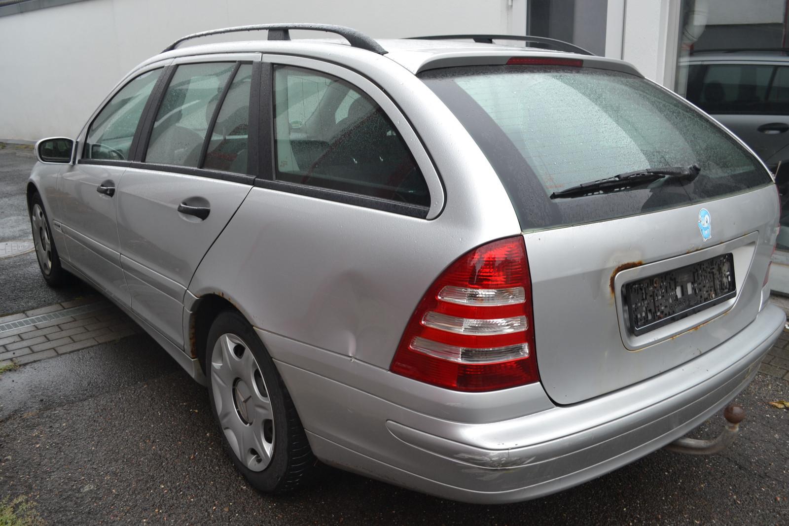 Mercedes-Benz C180 2004 — photo 6