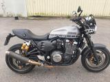 Yamaha Xjr1300  - YAMAHA XJR 1300